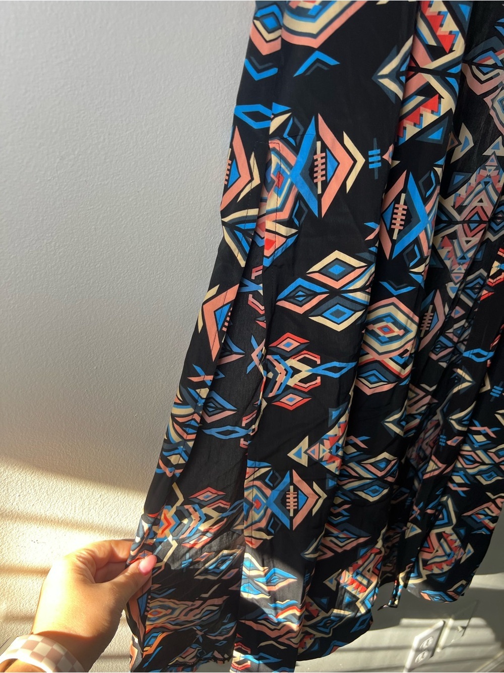 LuLaRoe Joy Longline Lightweight Vest- Black w Aztec Print - Picture 4 of 5